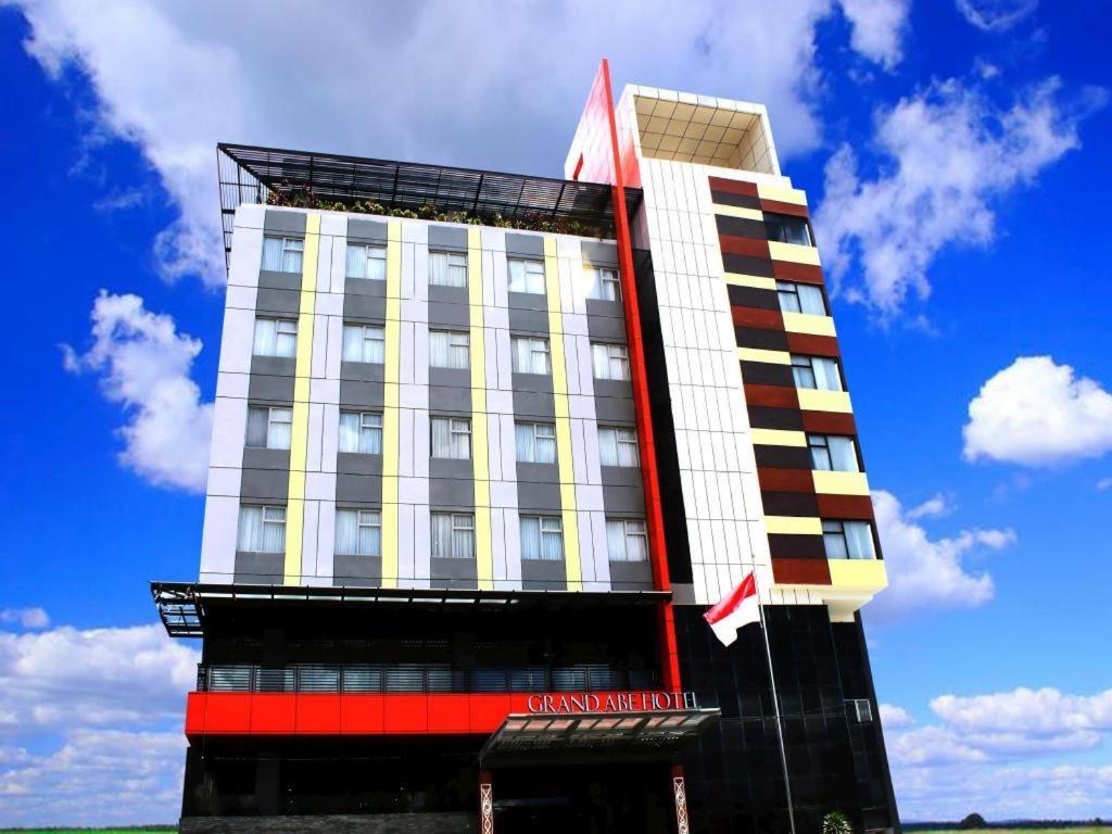 Grand Abe Hotel Jayapura Esterno foto