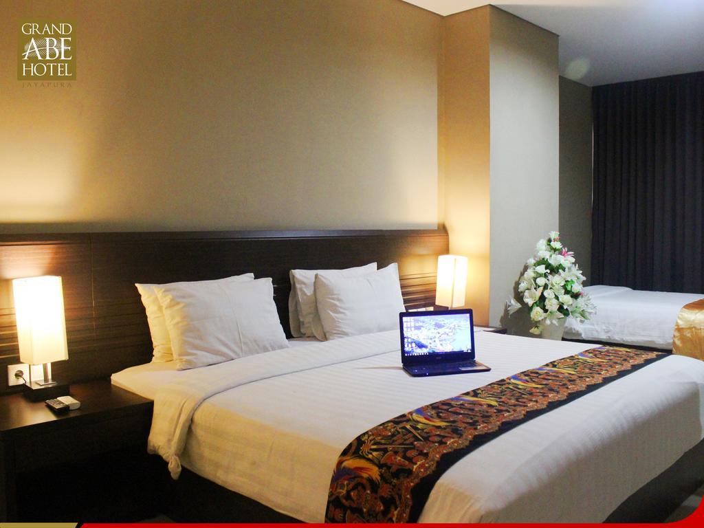 Grand Abe Hotel Jayapura Esterno foto